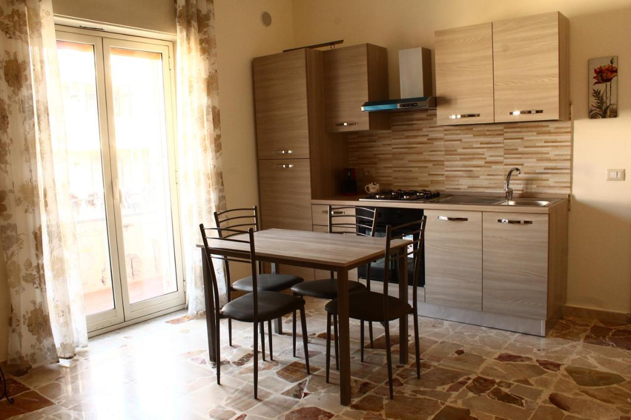 Casetta Di Angie Catânia Exterior foto