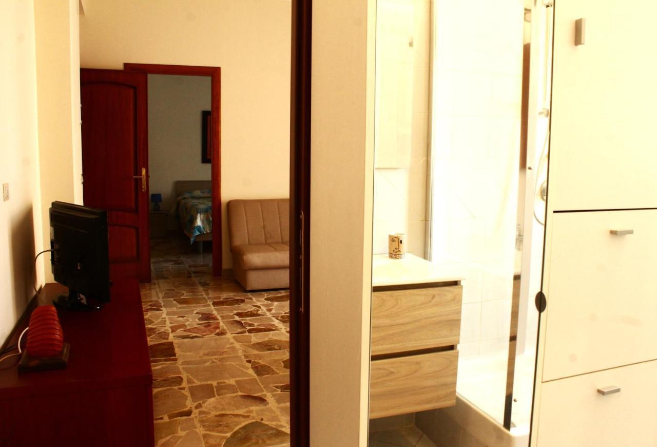 Casetta Di Angie Catânia Exterior foto